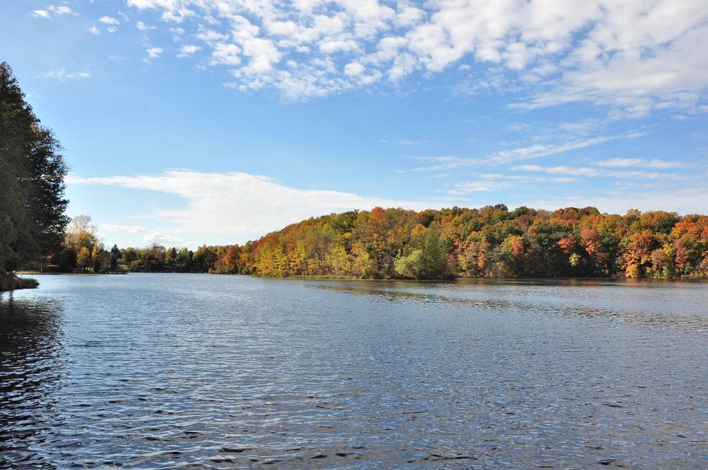 Plymouth Rock Camping Resort Deluxe Cottage Elkhart Lake Экстерьер фото