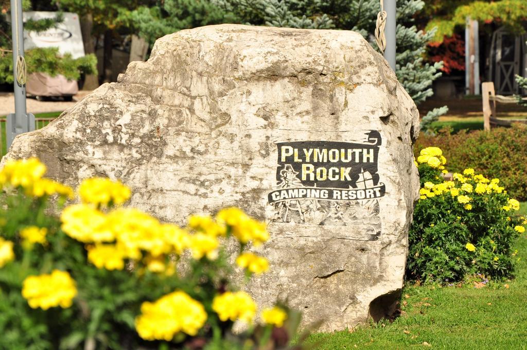 Plymouth Rock Camping Resort Deluxe Cottage Elkhart Lake Экстерьер фото